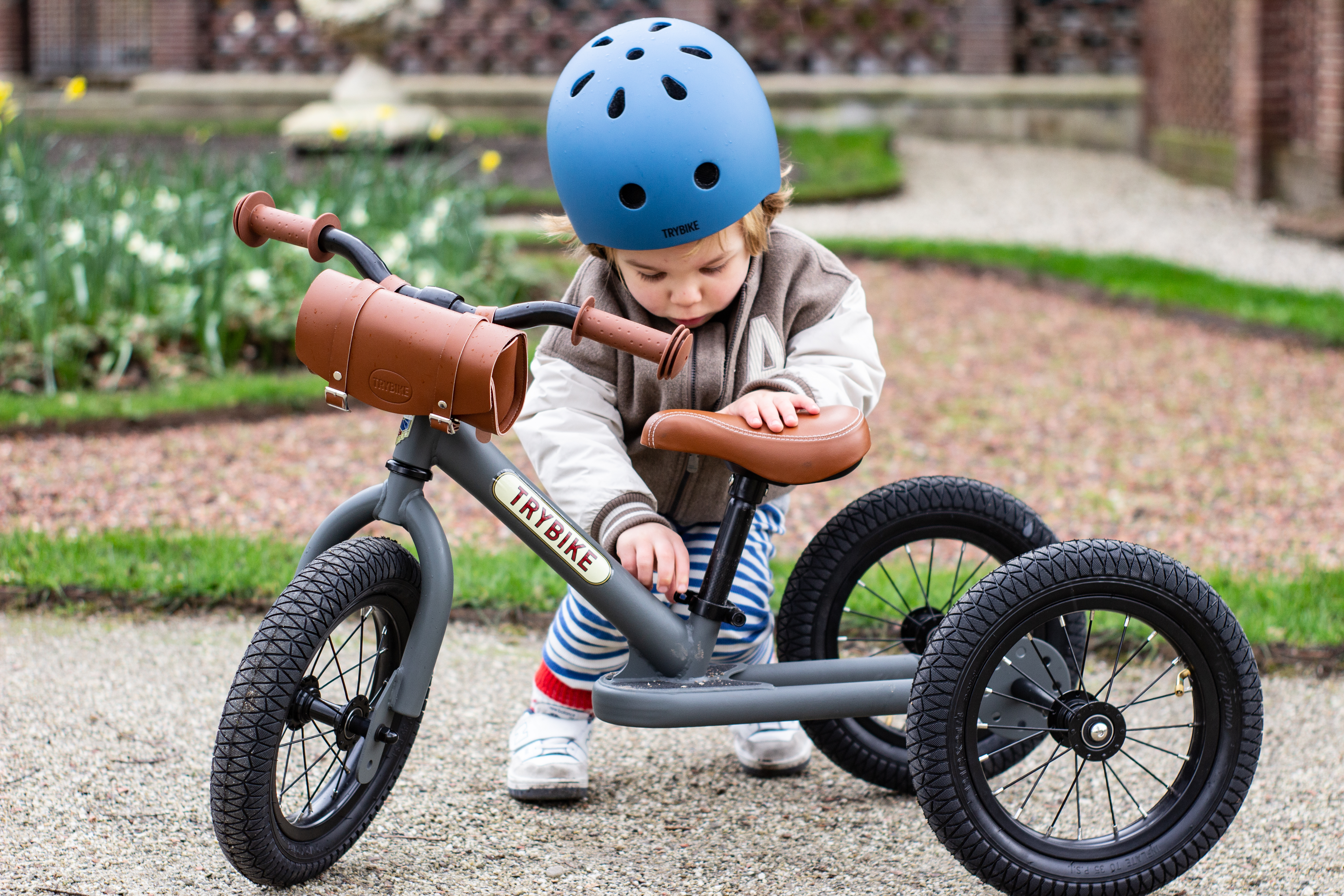 Niebieski kask dziecięcy Trybike XS – rower, rolki, hulajnoga