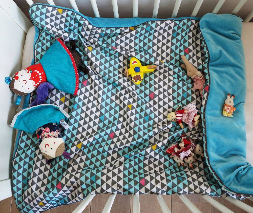 Ciepły kocyk niemowlęcy 80x100 cm dwustronny