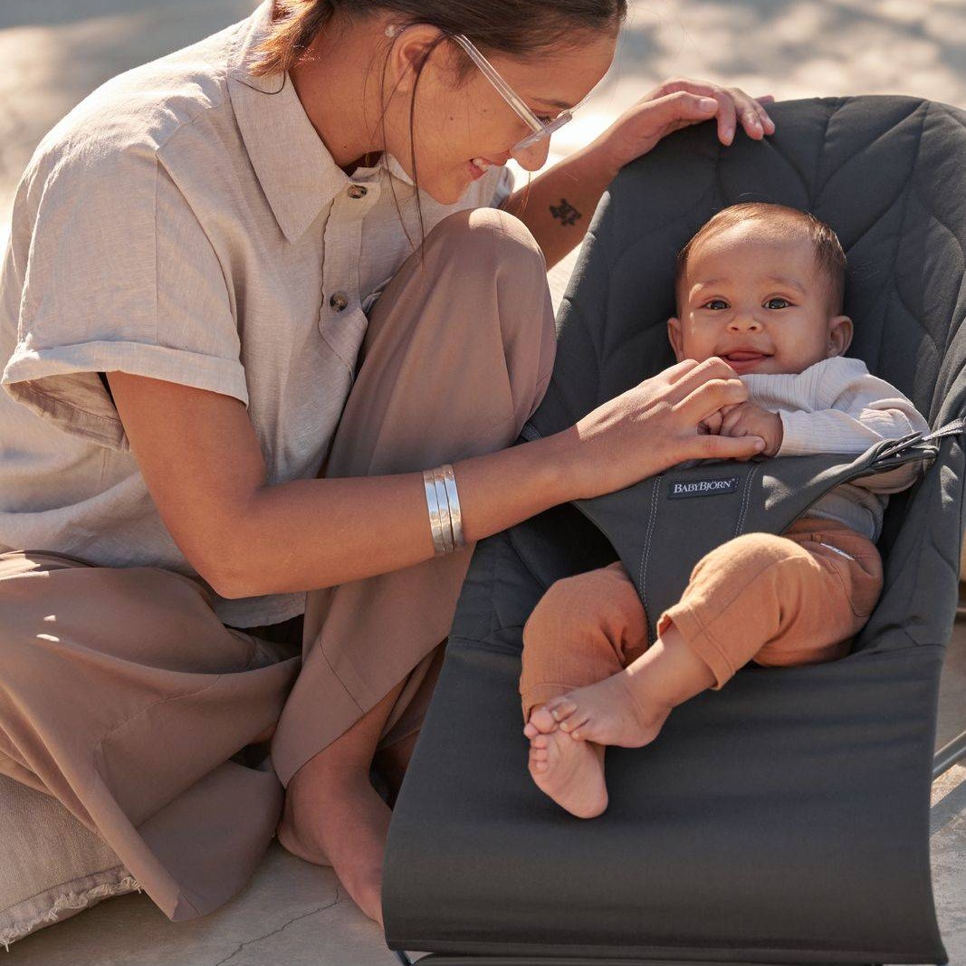 BabyBjorn Leżaczek Bliss Cotton Antracyt 0-2 lata