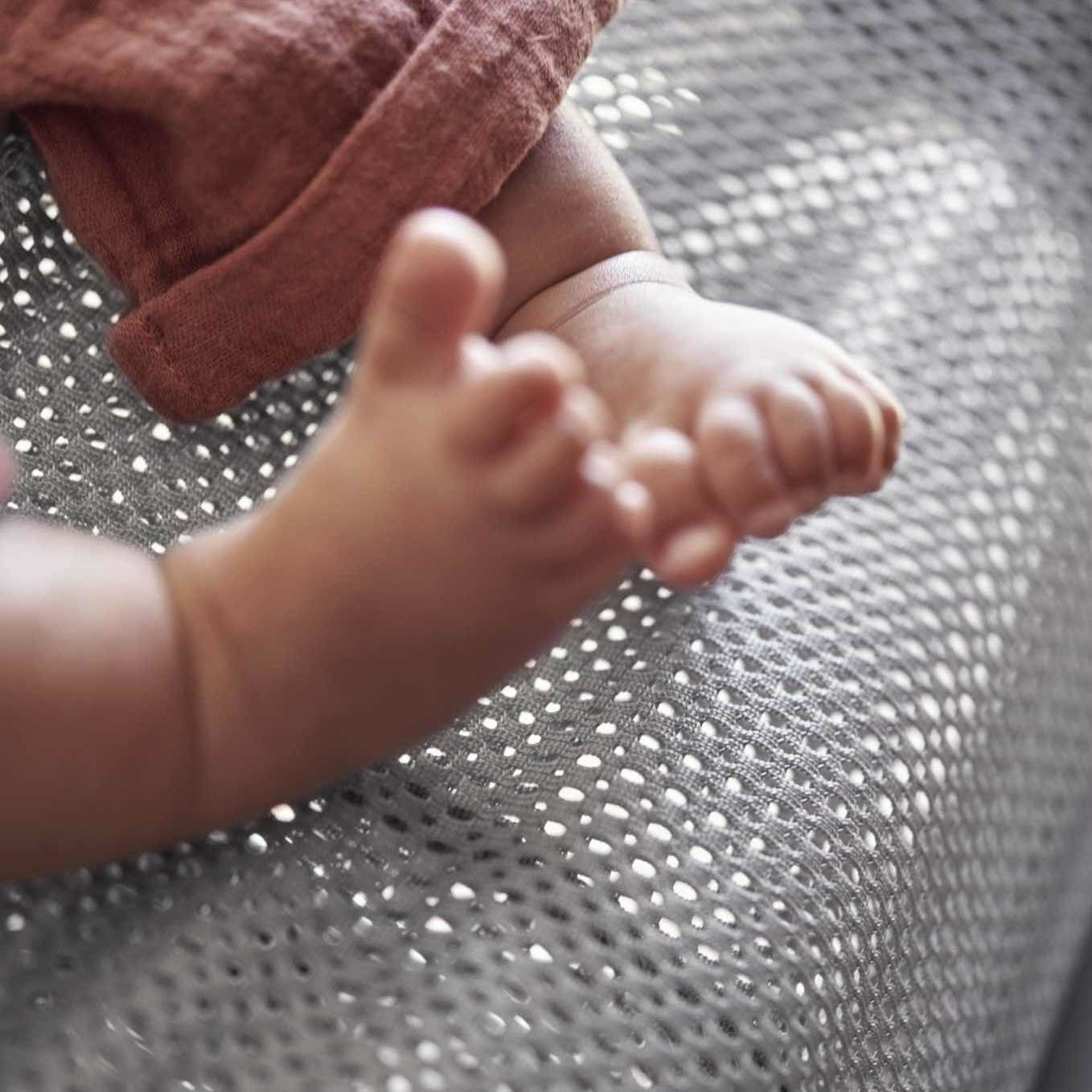 BabyBjorn Leżaczek BLISS MESH - Szary 0+