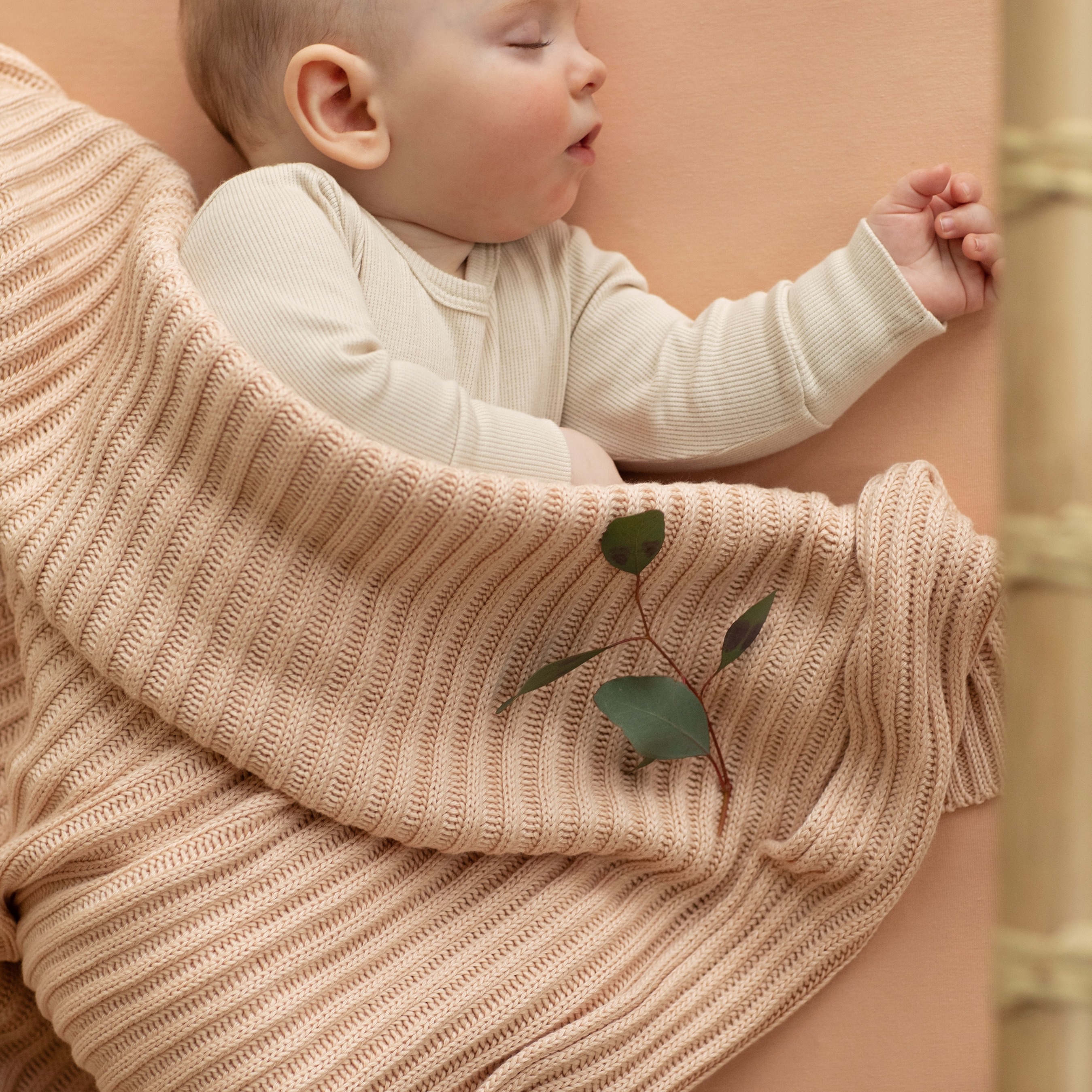 Poofi Kocyk bambusowy Oslo Nude 80x100cm dla niemowląt