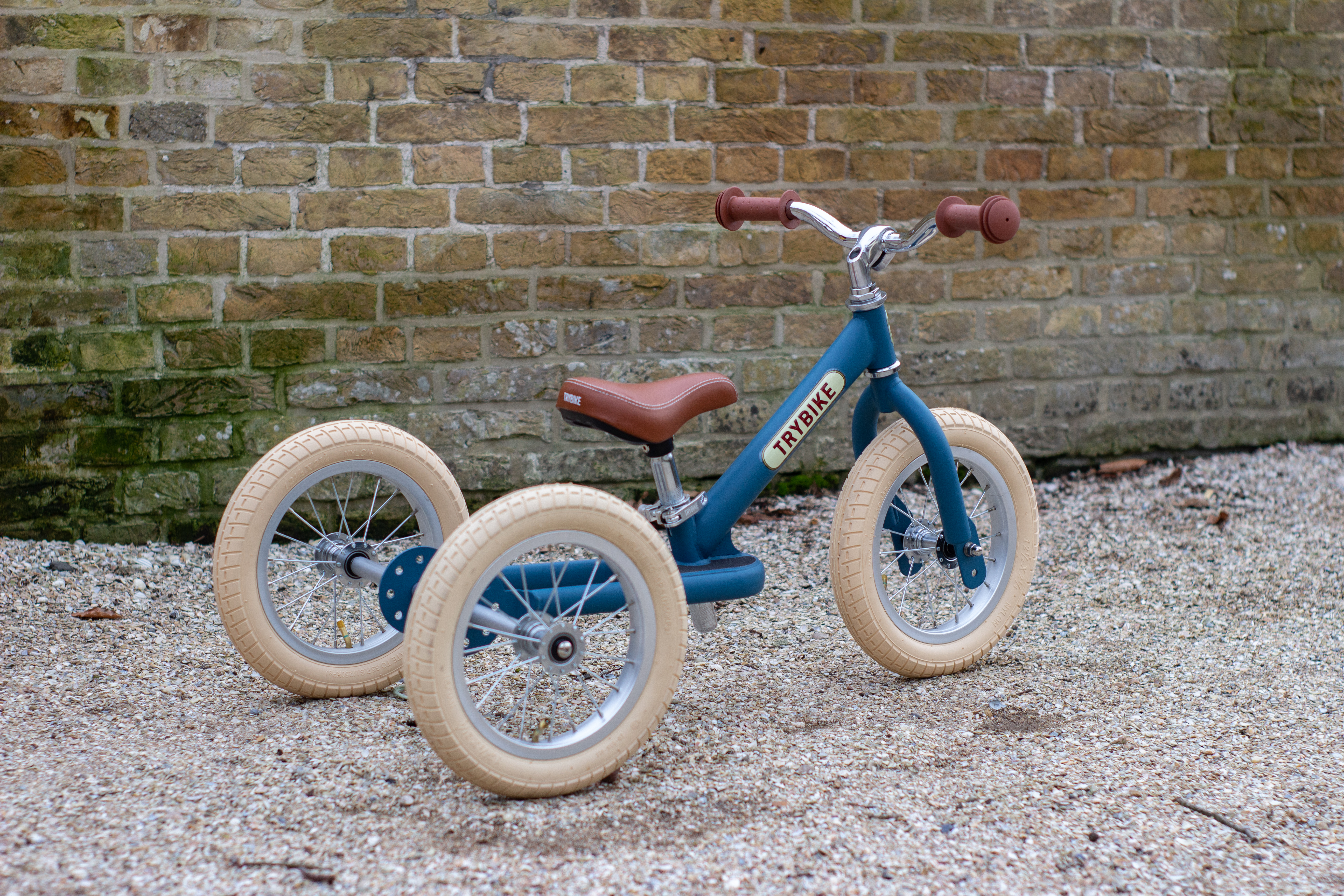 Trybike Pierwszy rowerek trójkołowy dziecięcy biegowy 2w1 niebieski balans 