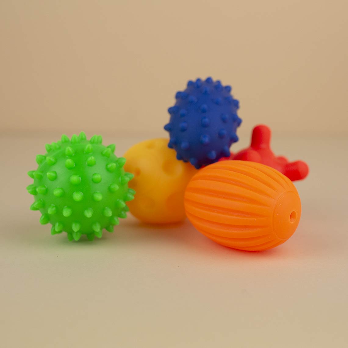 Mom's Care Piłki Sensoryczne 5 szt. 0+