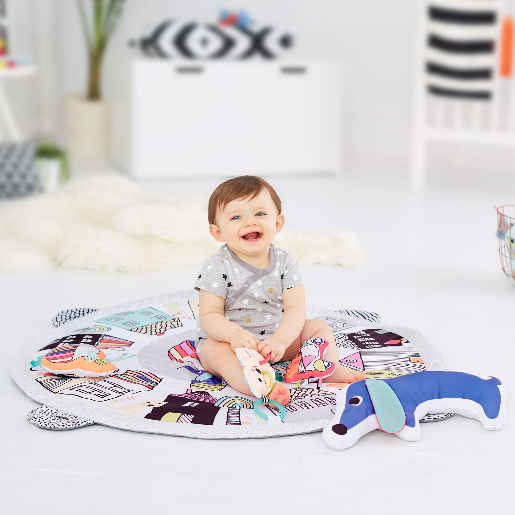 Skip Hop Mata Edukacyjna Wesołe Podwórko 0+ | Interaktywna