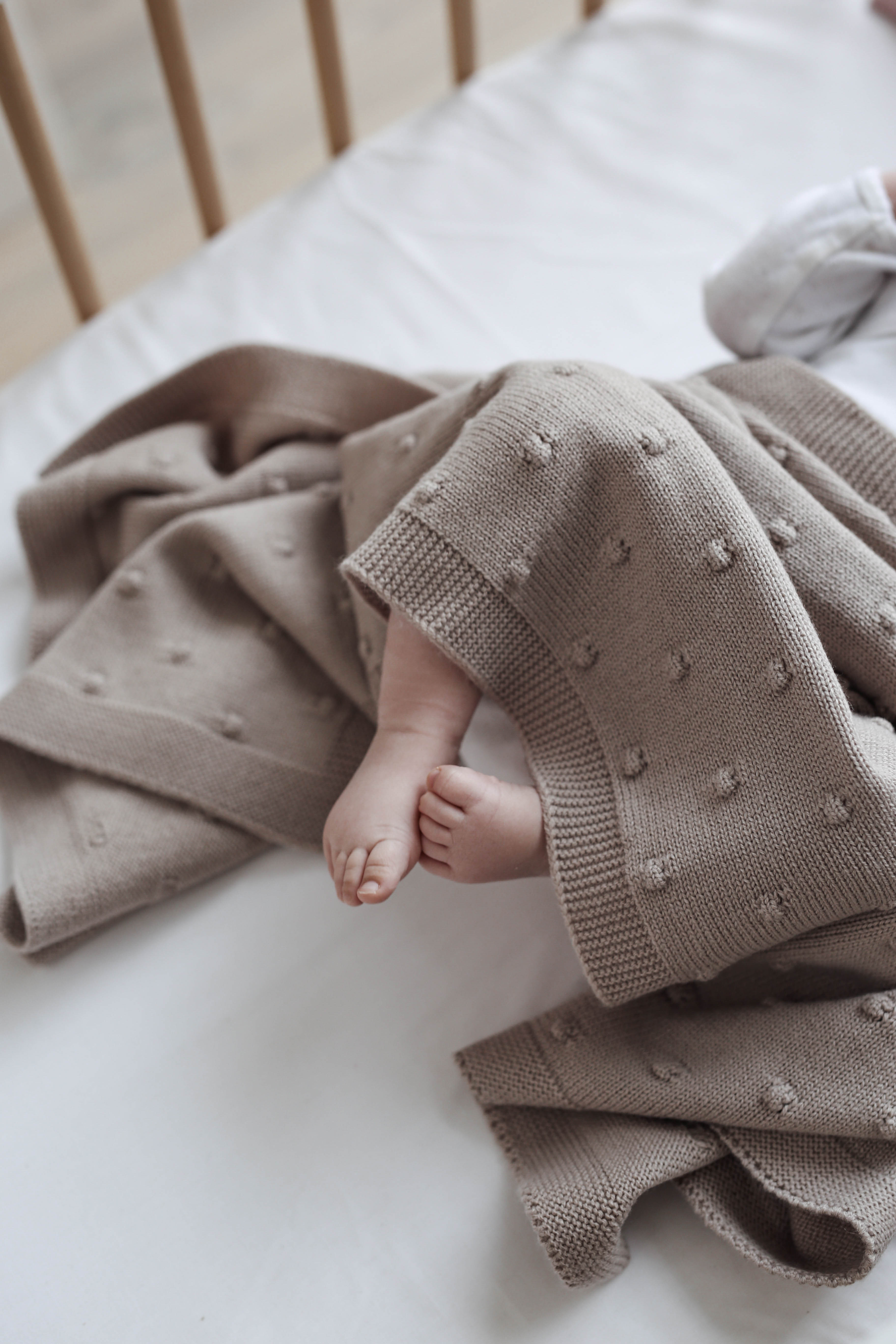 ooh noo Wełniany kocyk niemowlęcy Popcorn piaskowy