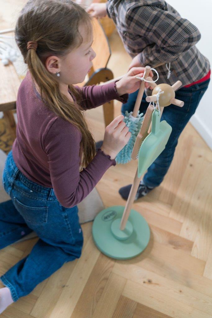 DANTOY Drewniany zestaw do sprzątania 