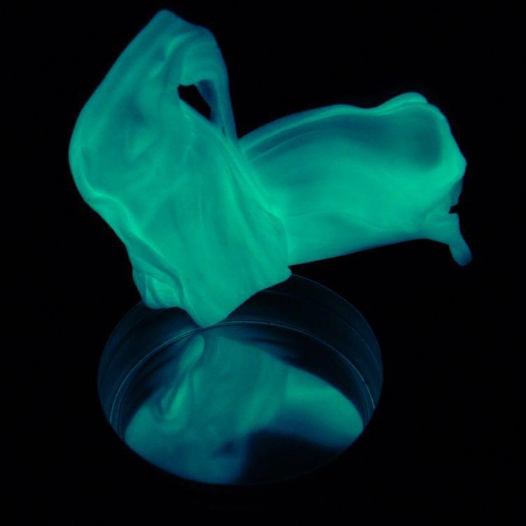 Sprytna Plastelina Świecąca Jonowa 1 szt.