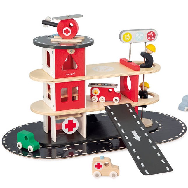Janod Remiza Strażacka z Akcesoriami Bolid 2+
