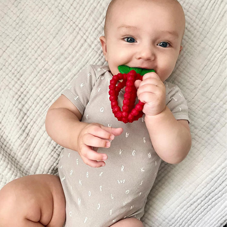 RaZbaby Gryzak Silikonowy Malina 3m+ | Fabryka Wafelków