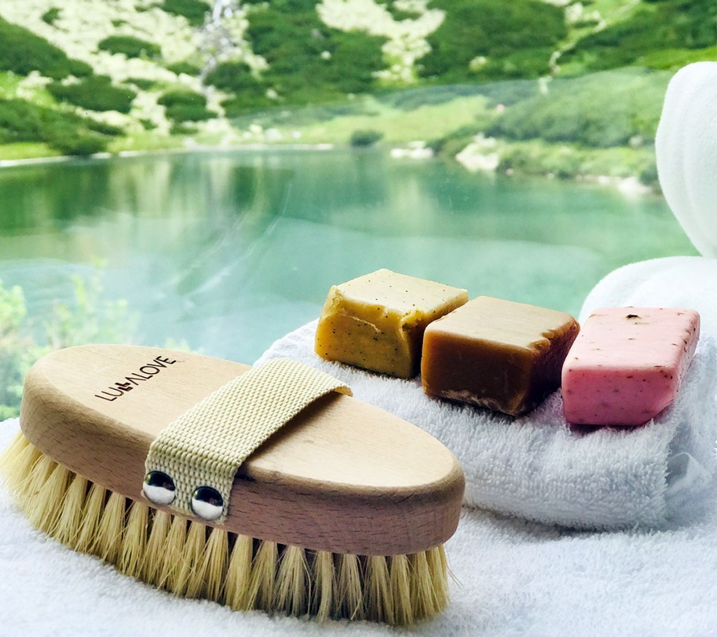 Lullalove Mydło Różane Peelingujące 100g