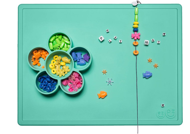 EZPZ Mata do zabawy z pojemniczkami Flower Play Mat 9m+