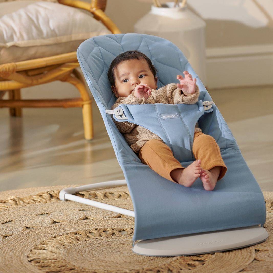 BabyBjorn Leżaczek Bliss Cotton Petal Quilt Niebieski 0+