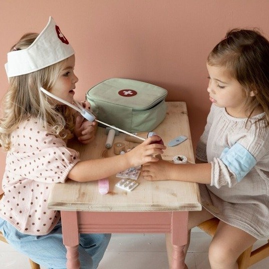 Little Dutch, Zestaw małego lekarza