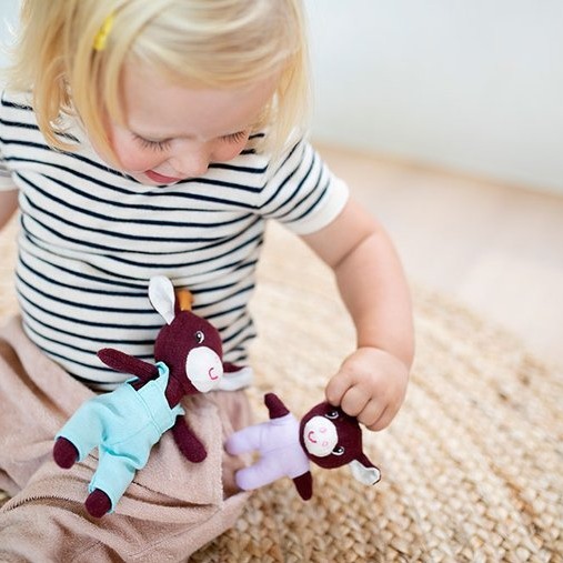 Lilliputiens Krówka Rosalie Przytulanki z Matą 2+ | Fabryka Wafelków