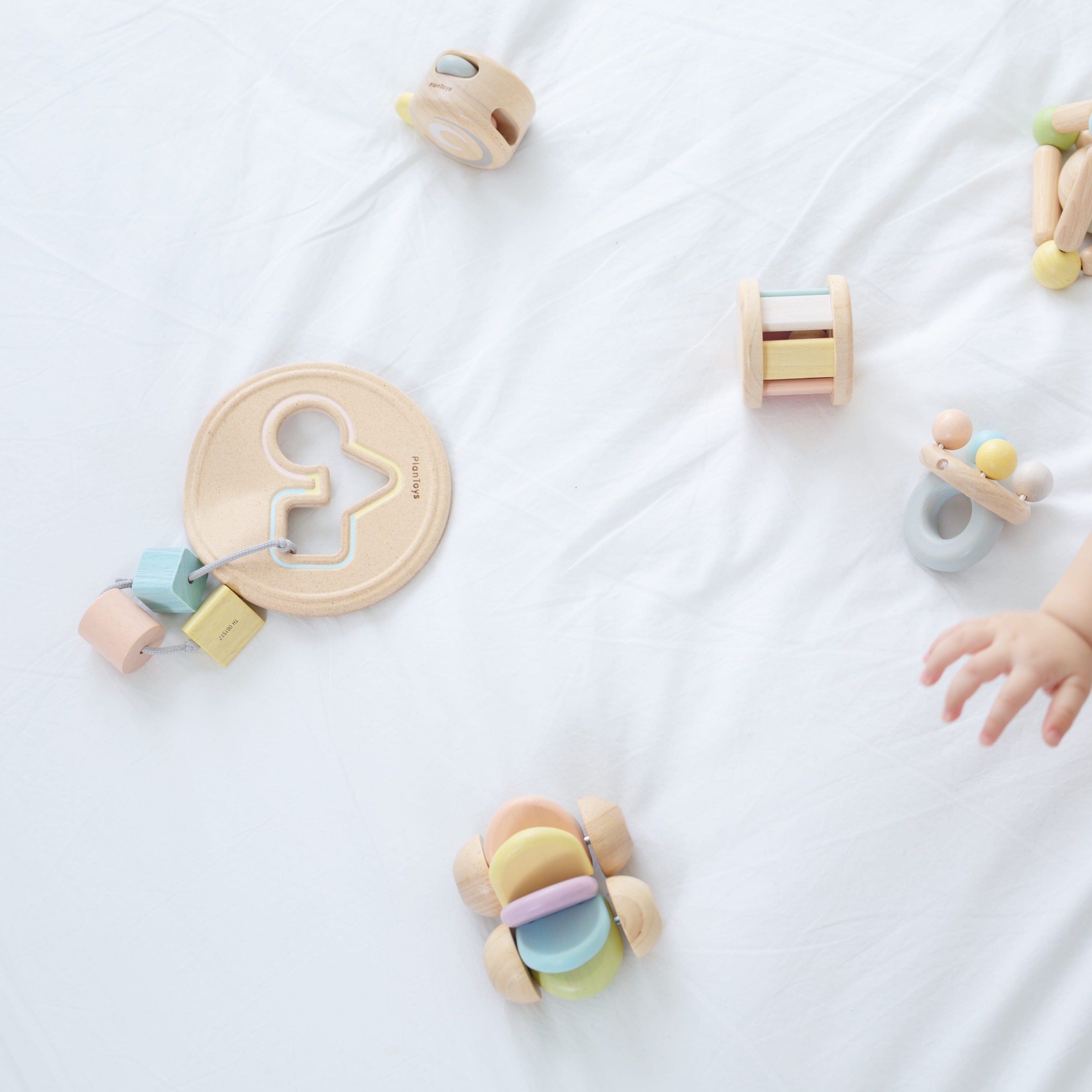 Plan Toys Pastelowy pierwszy sorter 12m+