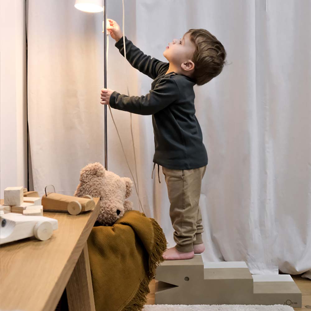 Krokodyl zabawka sensoryczna dla dzieci M Sand Grey | bObles