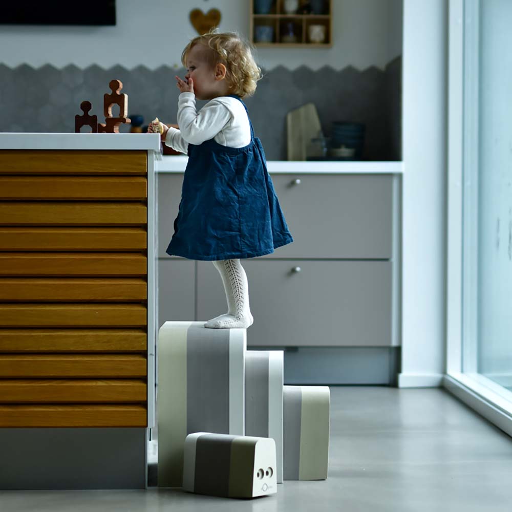 Mrówkojad zabawka sensoryczna dla dzieci Cloudy Blue | bObles