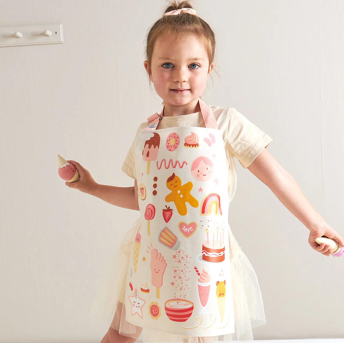 ThreadBear Design Bawełniany Fartuszek Ochronny Sweet Treats  3–5 lat