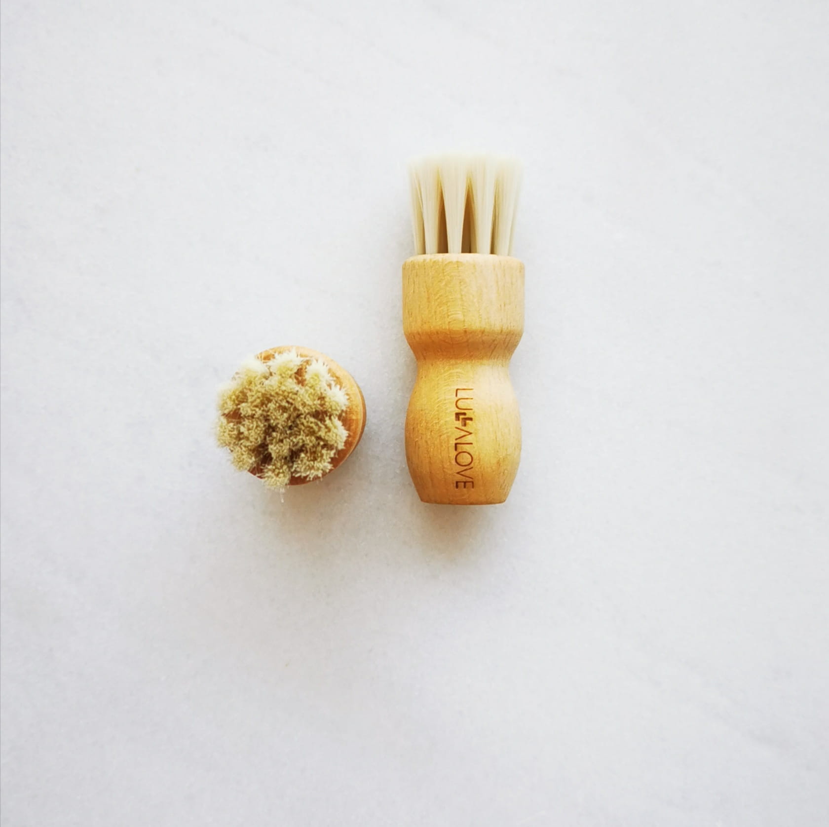 Lullalove Szczotka do mycia i peelingu twarzy