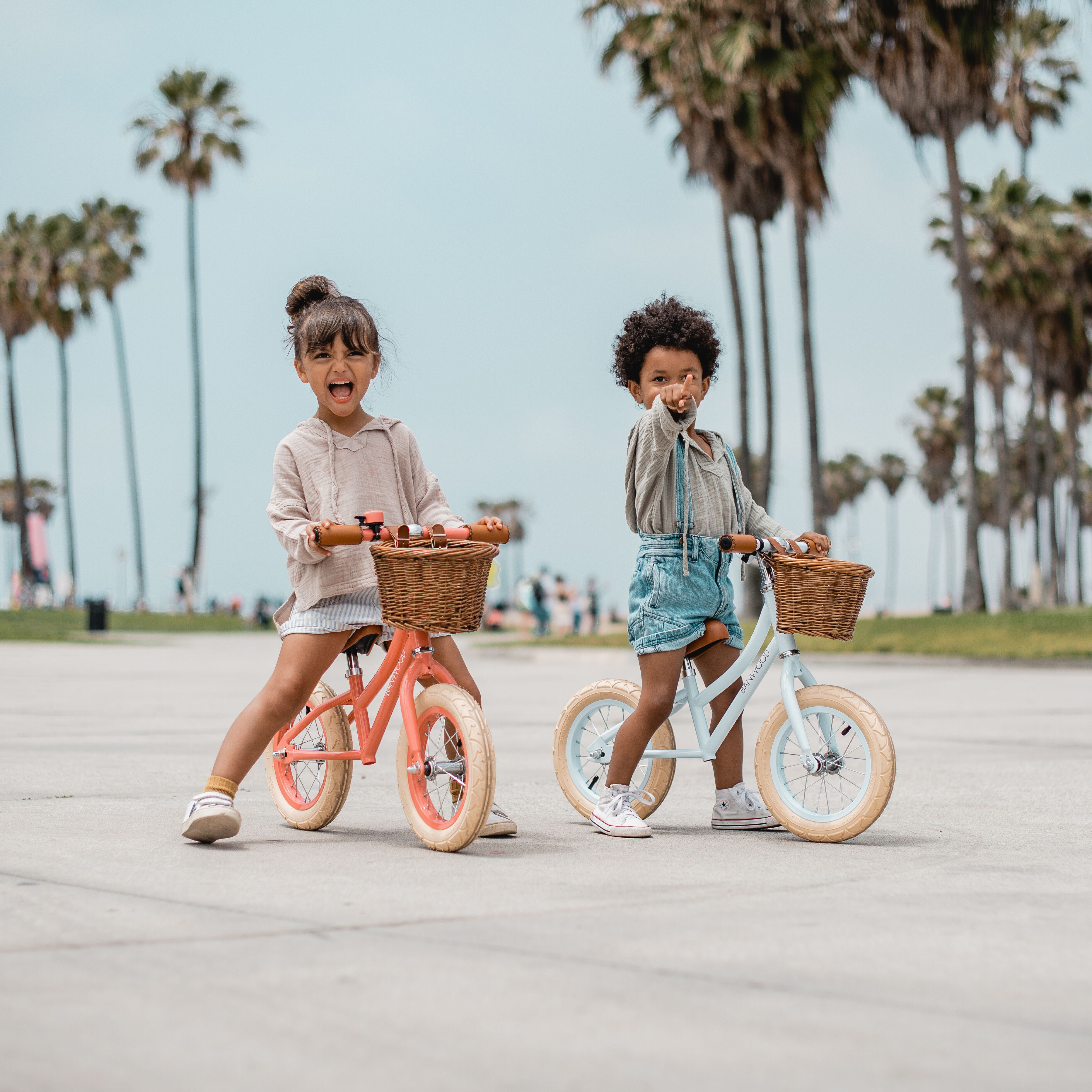 Banwood, FIRST GO! rowerek biegowy coral