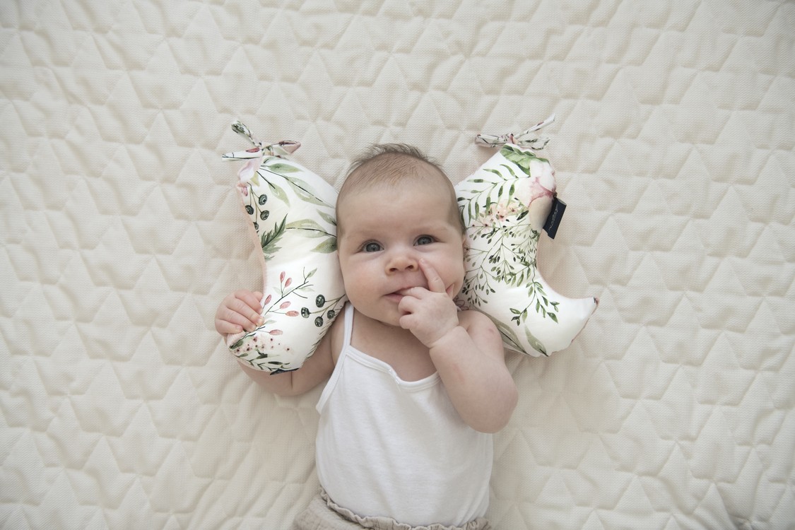 La Millou Poduszka Aniołek Velvet Hello World Royal Navy