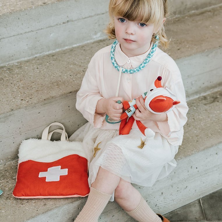 Lilliputiens, Torba lekarska z przytulanką i 6 akcesoriami Lisiczka Alice 18 m+