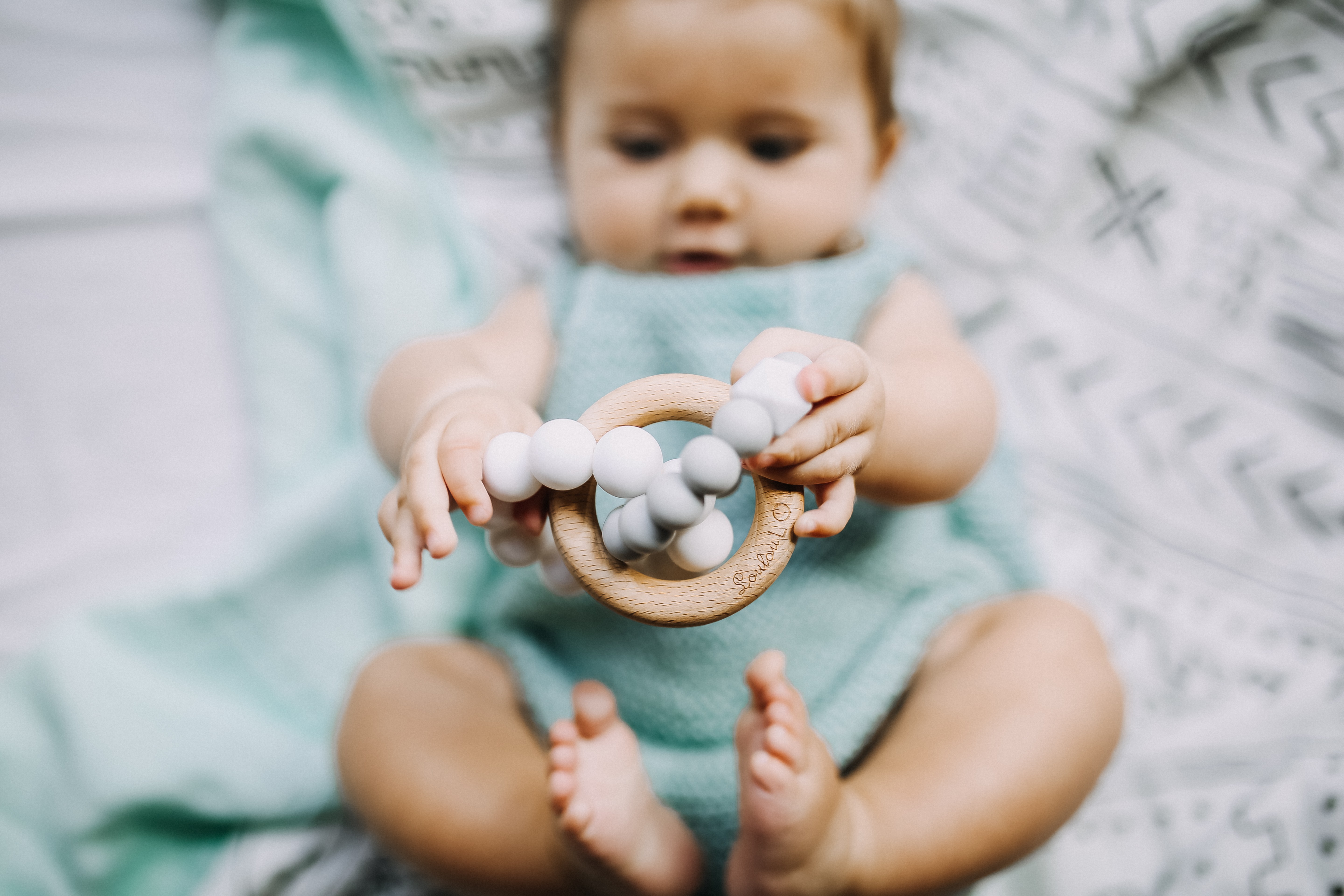 LouLou Lollipop Gryzak Silikonowo-Drewniany Golden Mustard 0+