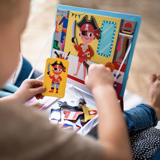 Janod Magnetibook Układanka Magnetyczna Kostiumy Chłopiec 3+