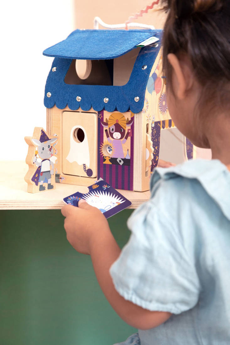 Lilliputiens Domek Iluzjonisty Drewniany 1+