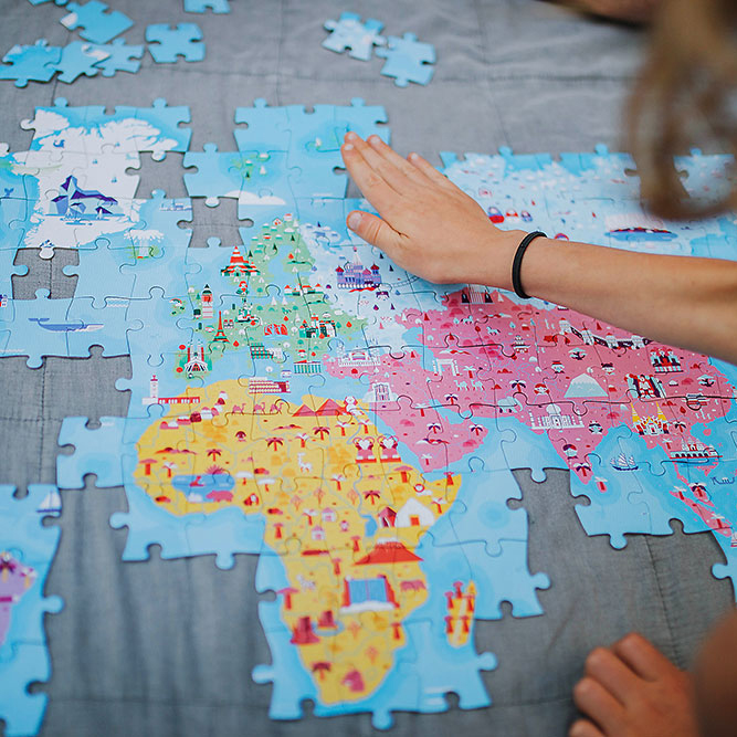 Janod, Puzzle edukacyjne z figurkami 3D Cuda świata 350 elementów 7 +