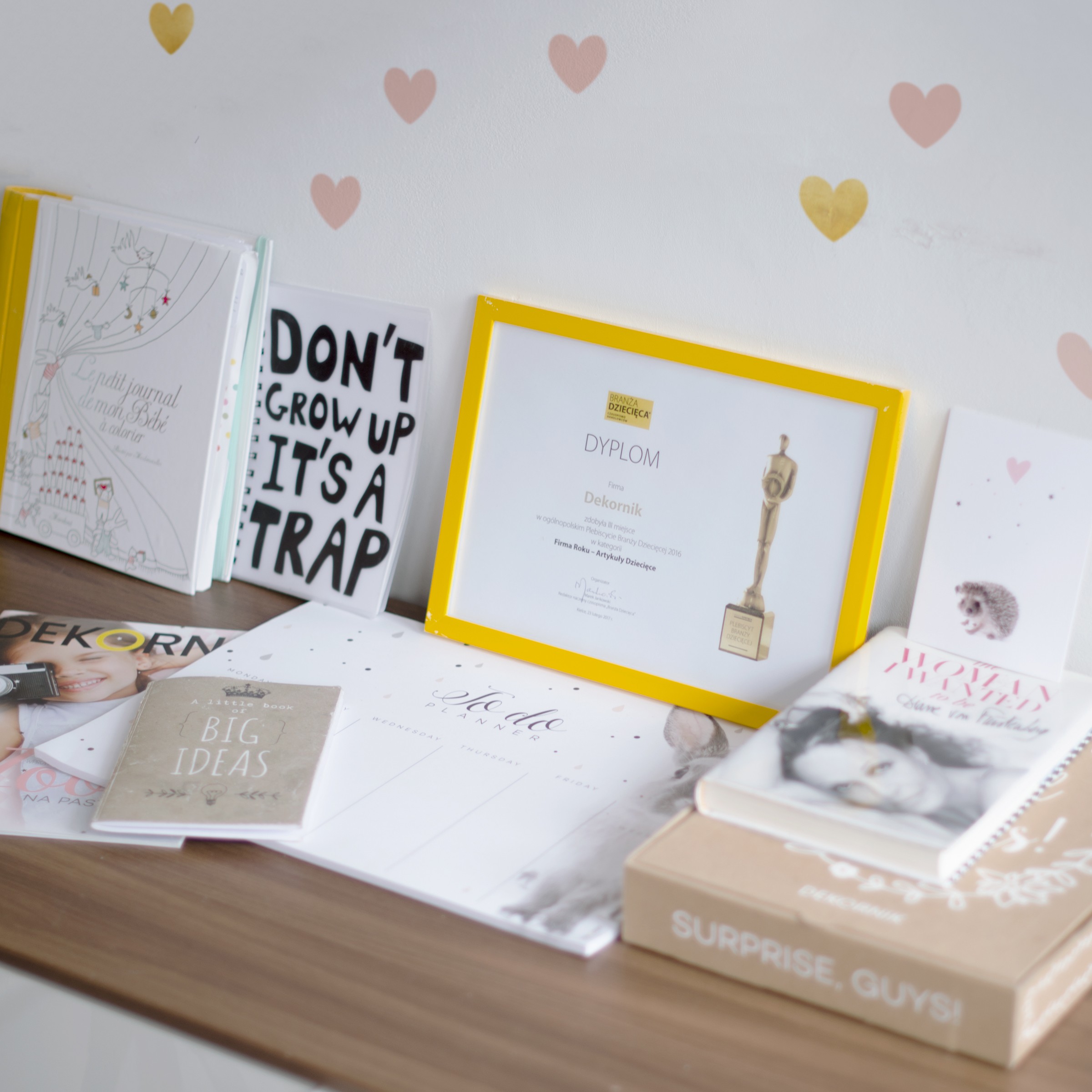 Dekornik , Naklejki ścienne serduszka