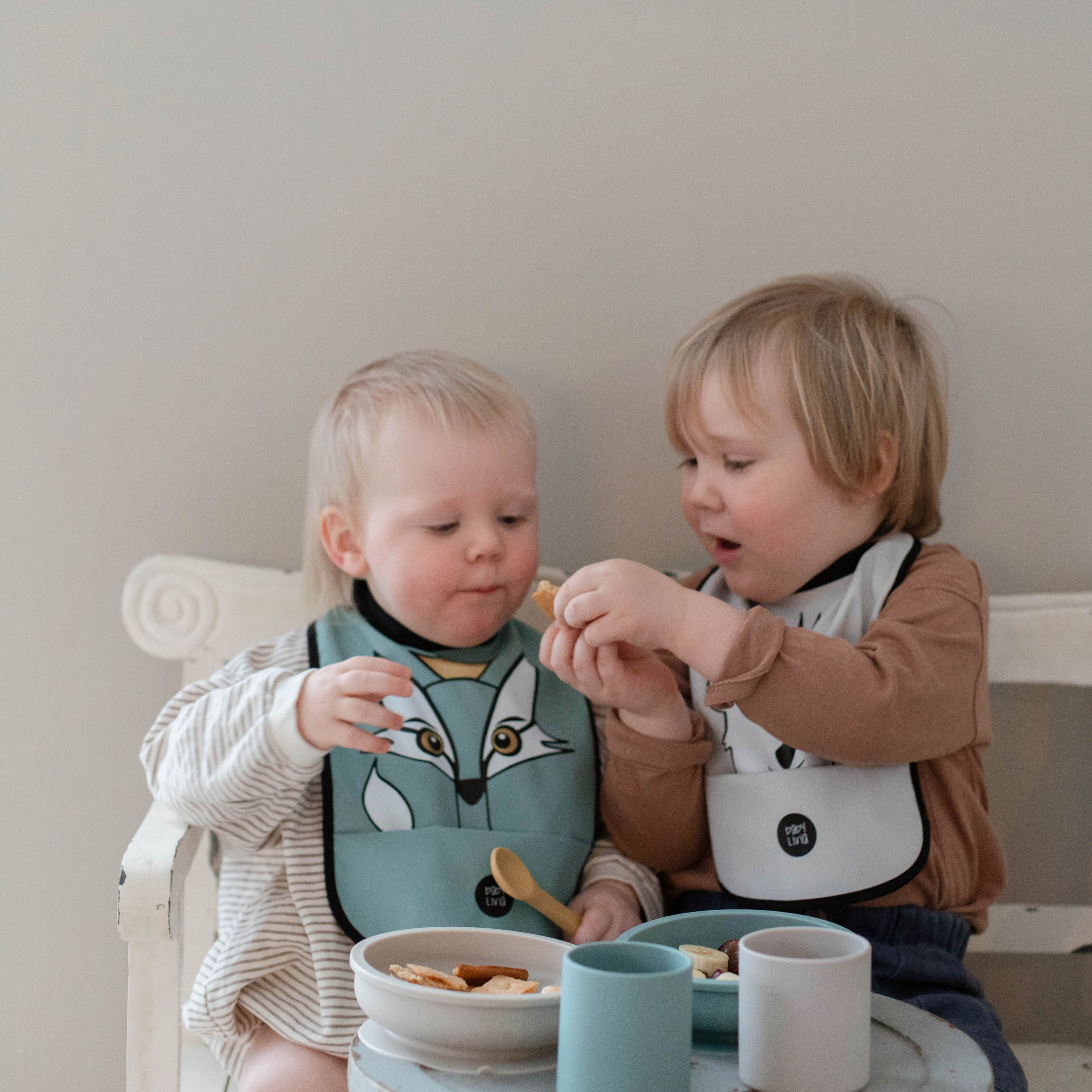 Baby Livia Kubeczek Blue Surf 6m+