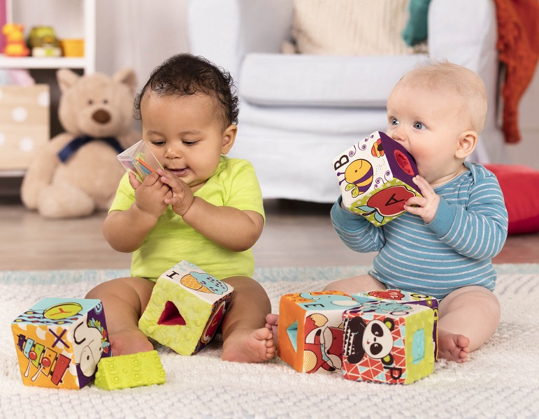 Btoys Klocki Materiałowe ABC Block Party 10 el. 6m+