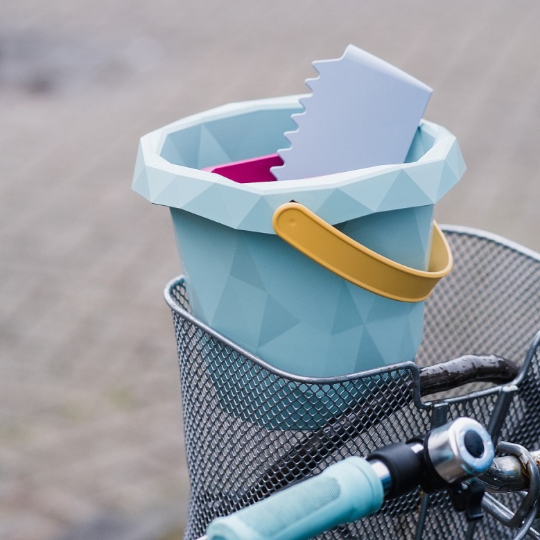 Zsilt, Zestaw zabawek do piasku w wiaderku