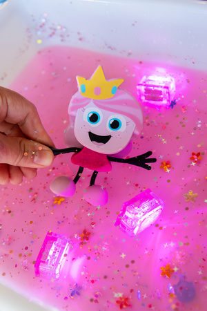 Glo Pals Ida Księżniczka Zestaw z Kostkami Świecącymi 3+