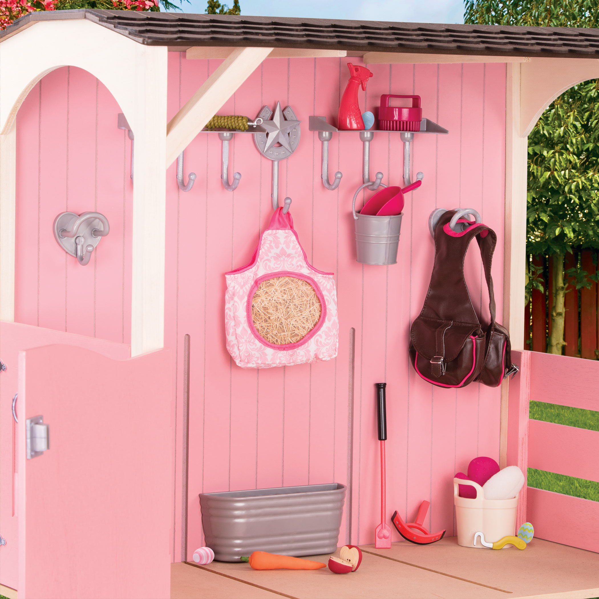 Our Generation Zagroda dla koni Saddle-Up Stables 3+