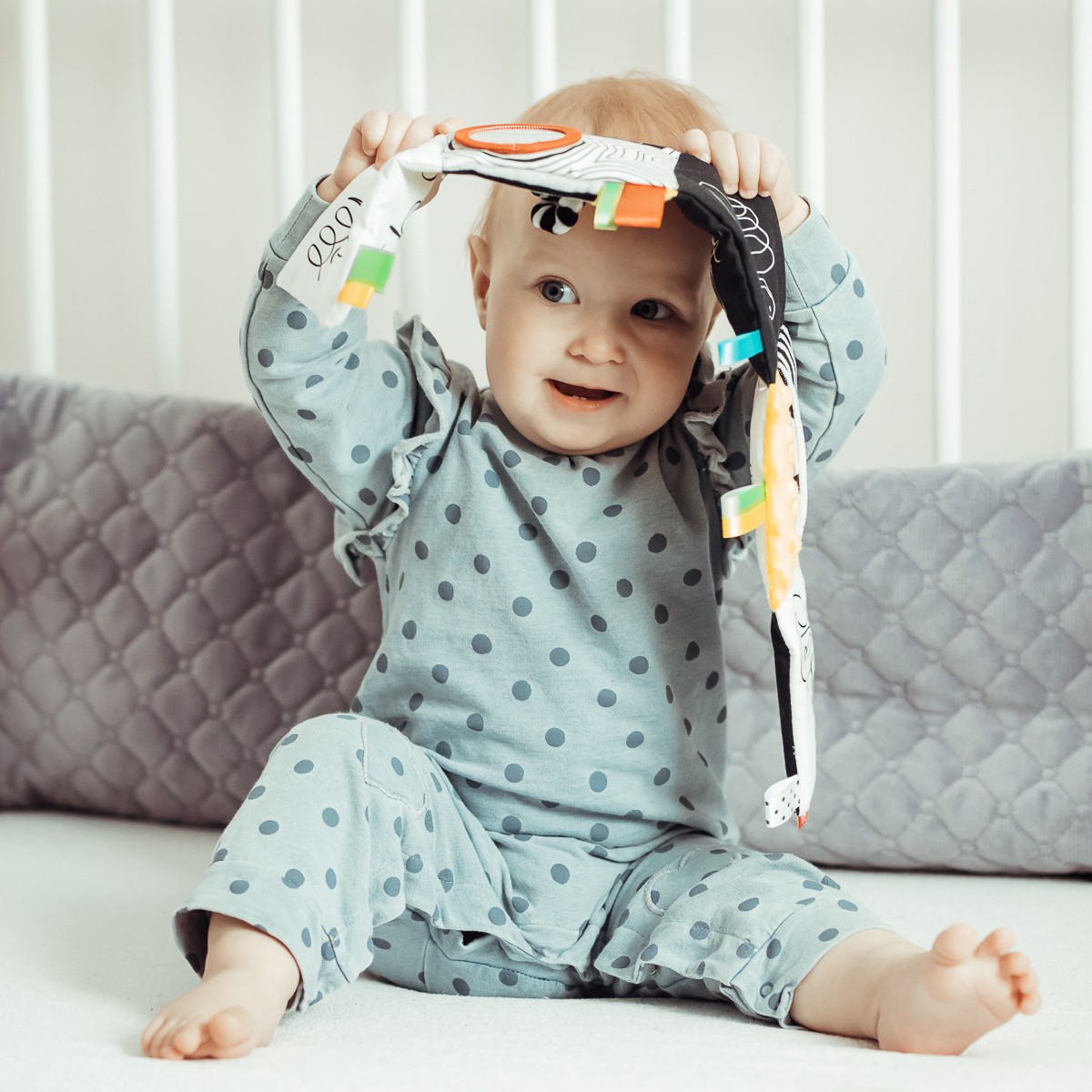 Mom's Care Książeczka Sensoryczna Gryzmołki 0+ | Nagroda Zabawka Roku