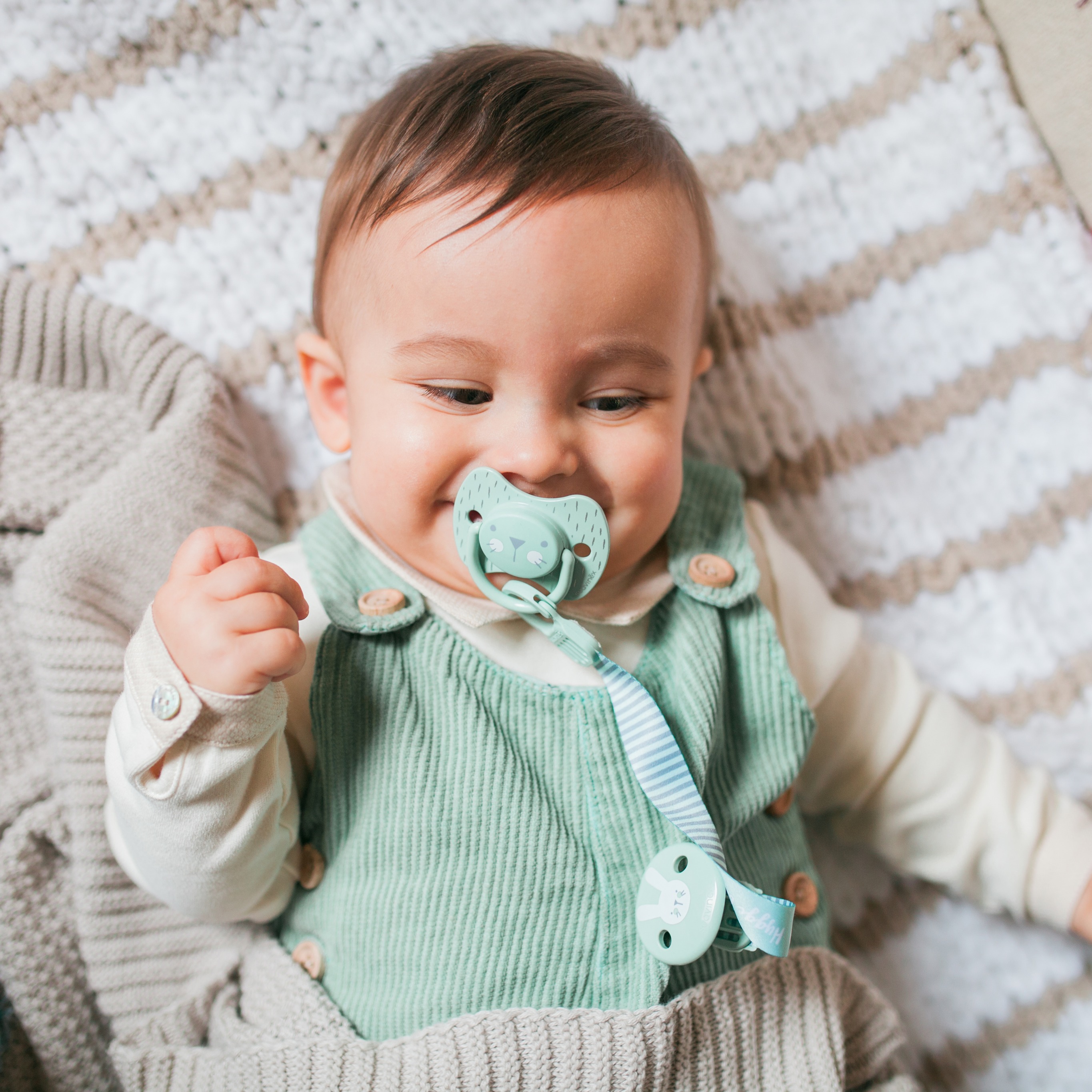 Suavinex Smoczek fizjologiczny HYGGE 18M+ kotek miętowy