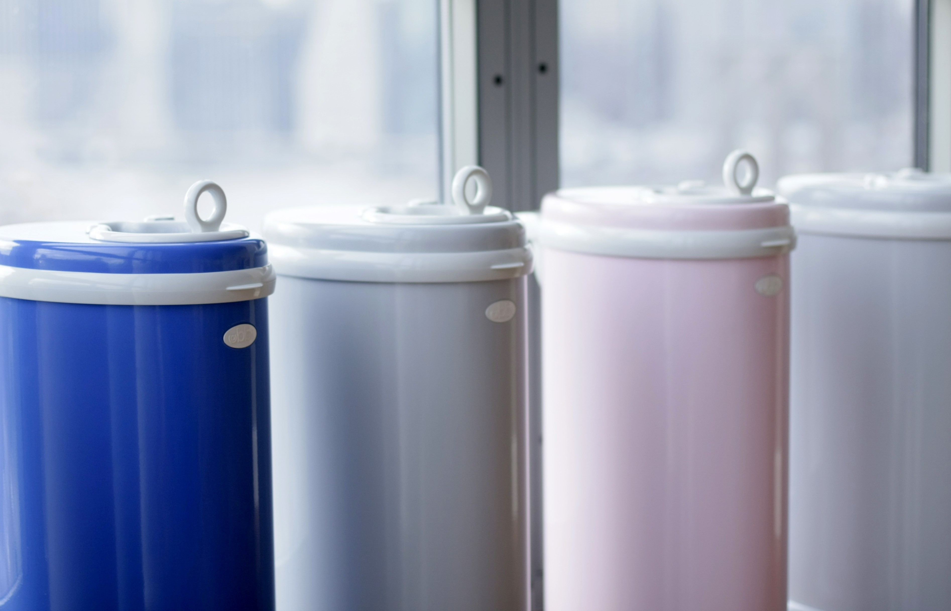 Ubbi Metalowy kosz na pieluchy - Biały