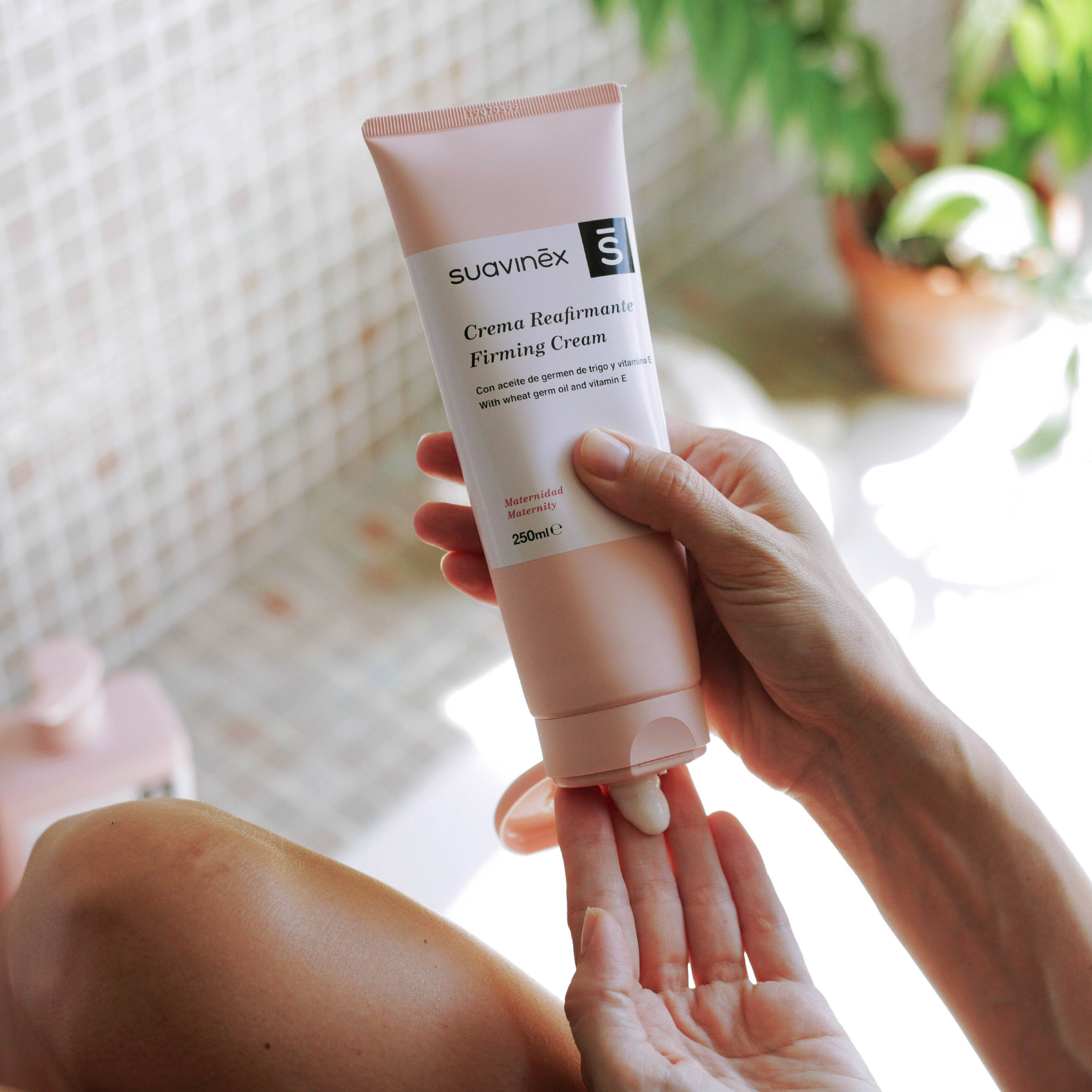 Suavinex Ujędrniający Krem do Ciała 250ml | Po ciąży