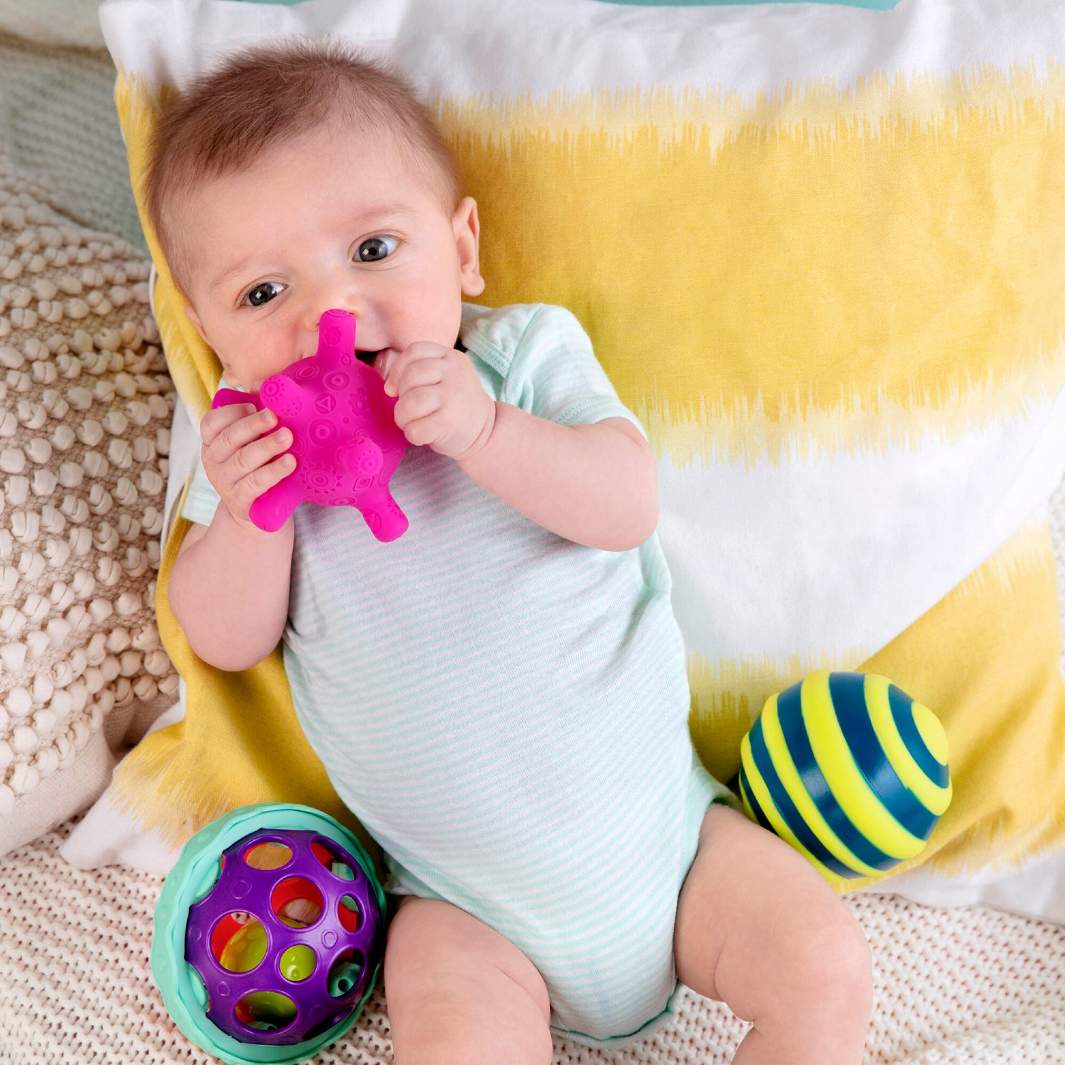 Btoys Piłki Sensoryczne z Piłką Świecącą 6m+ | Zestaw 4 szt.