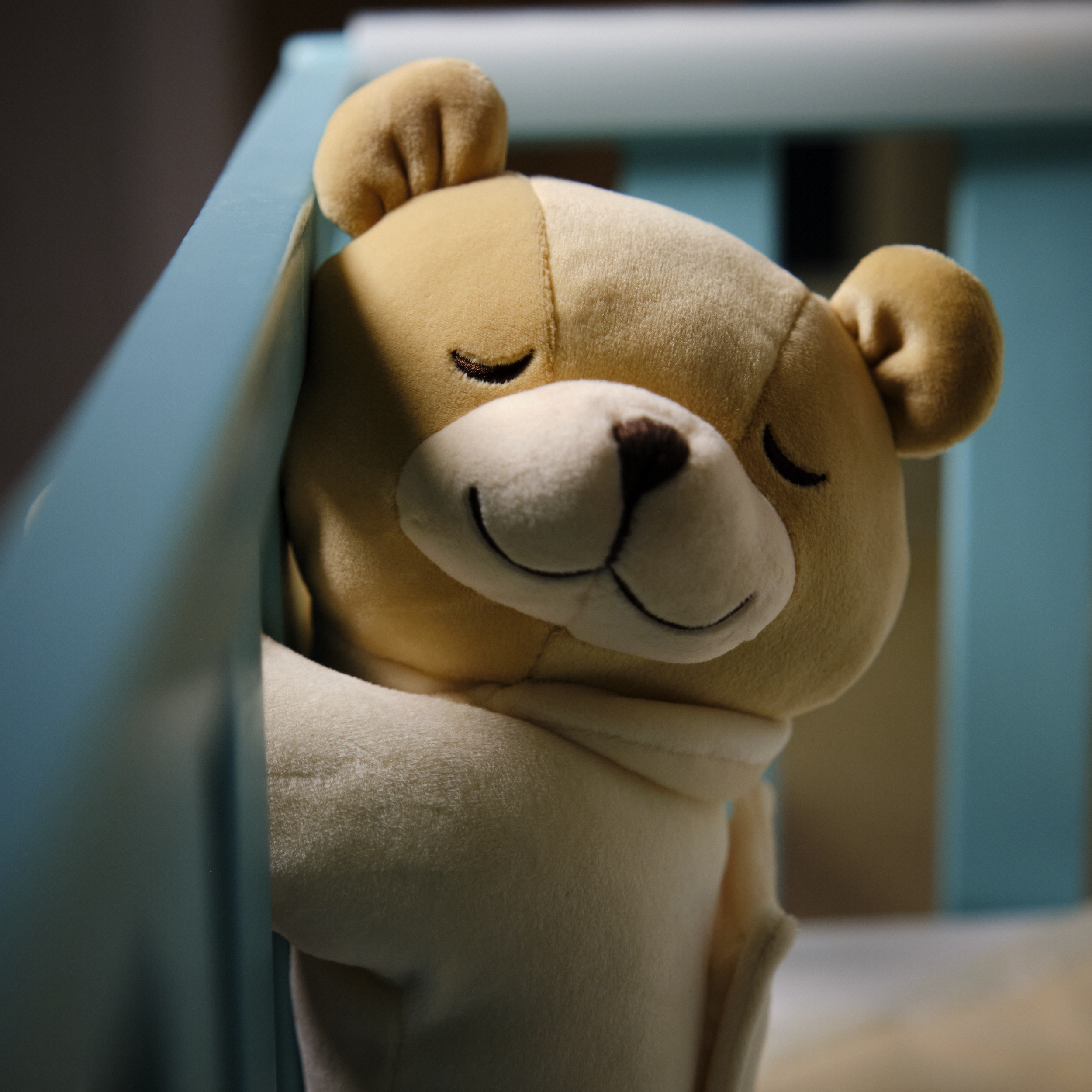 Miś szumiący Prince Lionheart z funkcją usypiania - kremowy