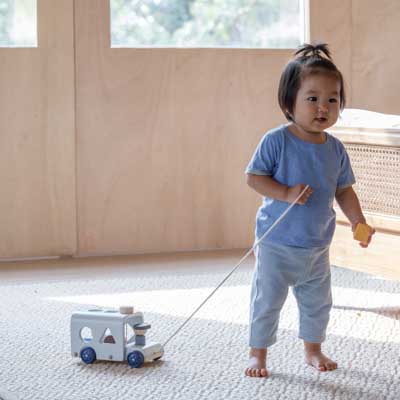 Plan Toys Autobus Sorter Kształtów 12m+