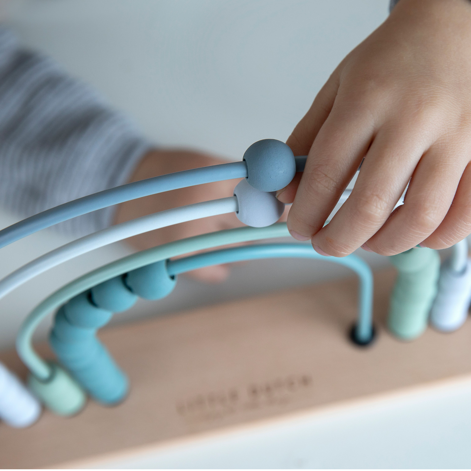 Little Dutch Liczydło Tęcza Błękit 1+