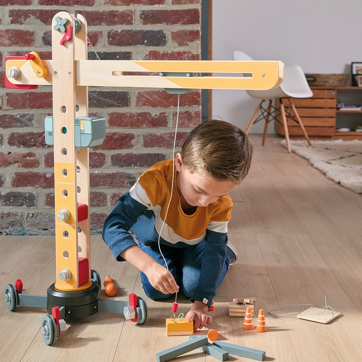 Janod Drewniany Dźwig Budowlany z Narzędziami 3+