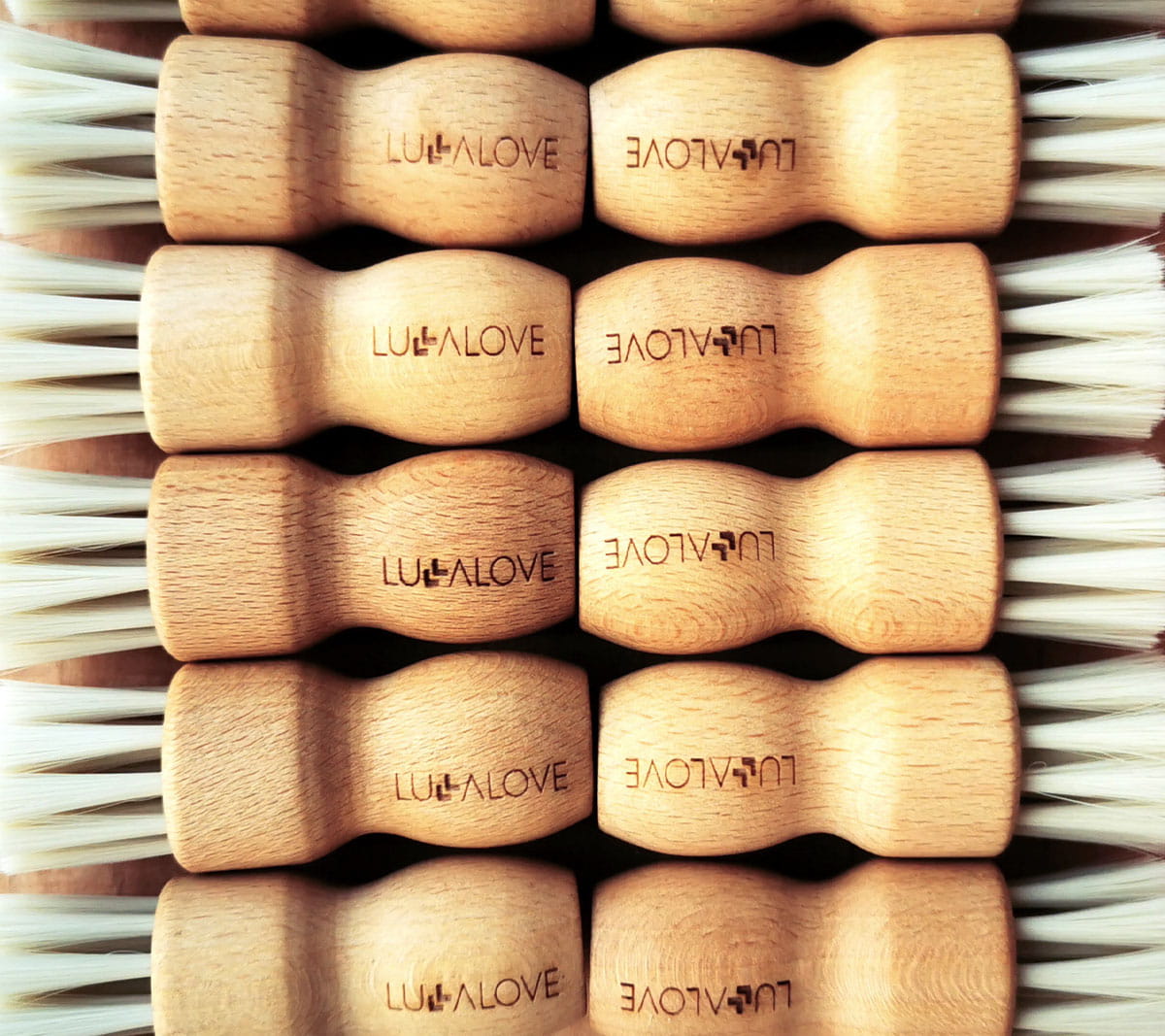 Lullalove Szczotka do mycia i peelingu twarzy