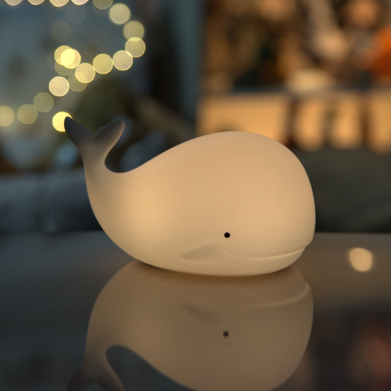 Rabbit&Friends, Lampka Wieloryb z pilotem