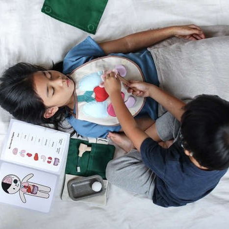 Plan Toys, Zestaw chirurgiczny