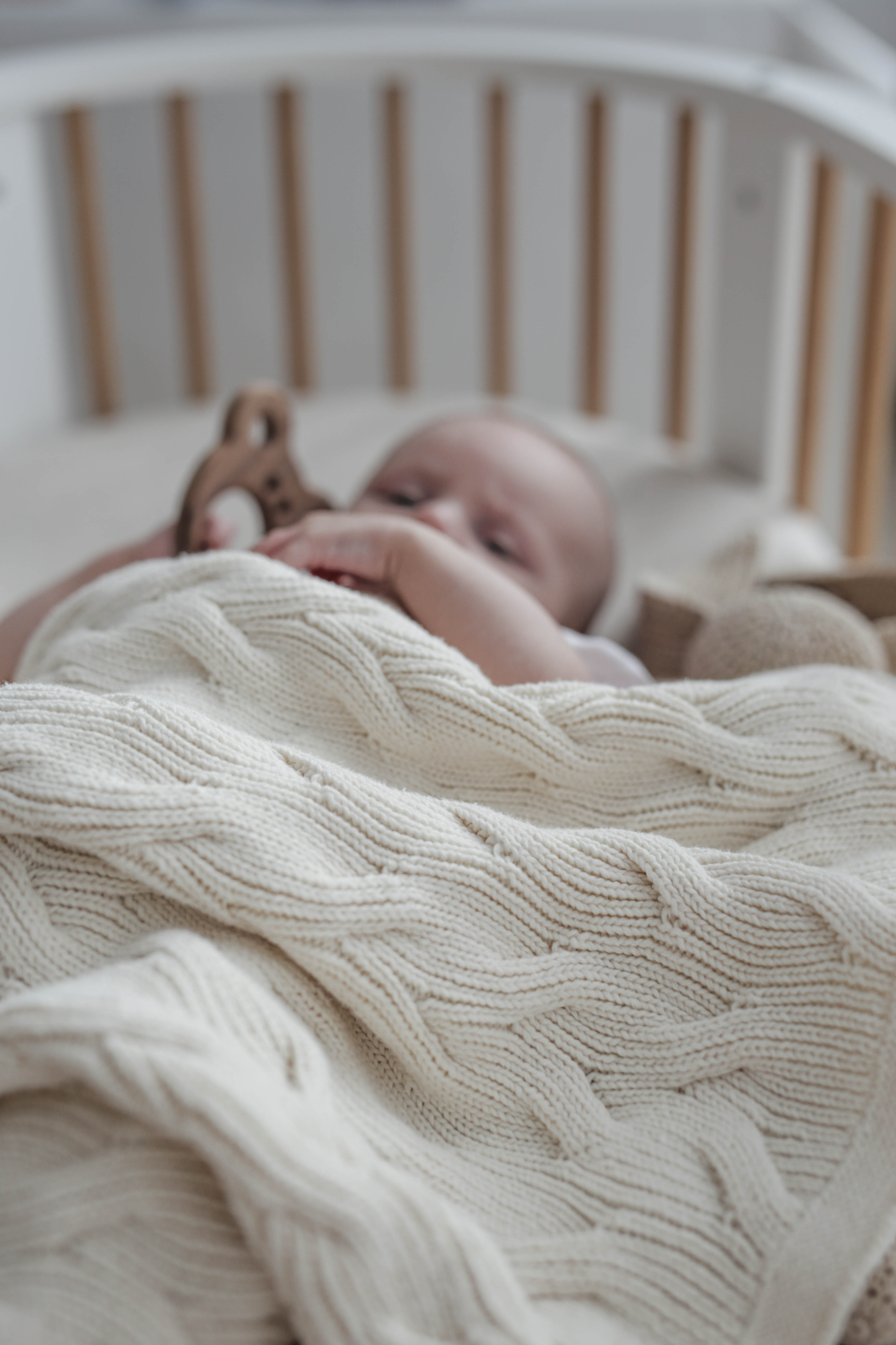  ooh noo Bawełniany kocyk niemowlęcy Warkocze kremowy 75×90 cm