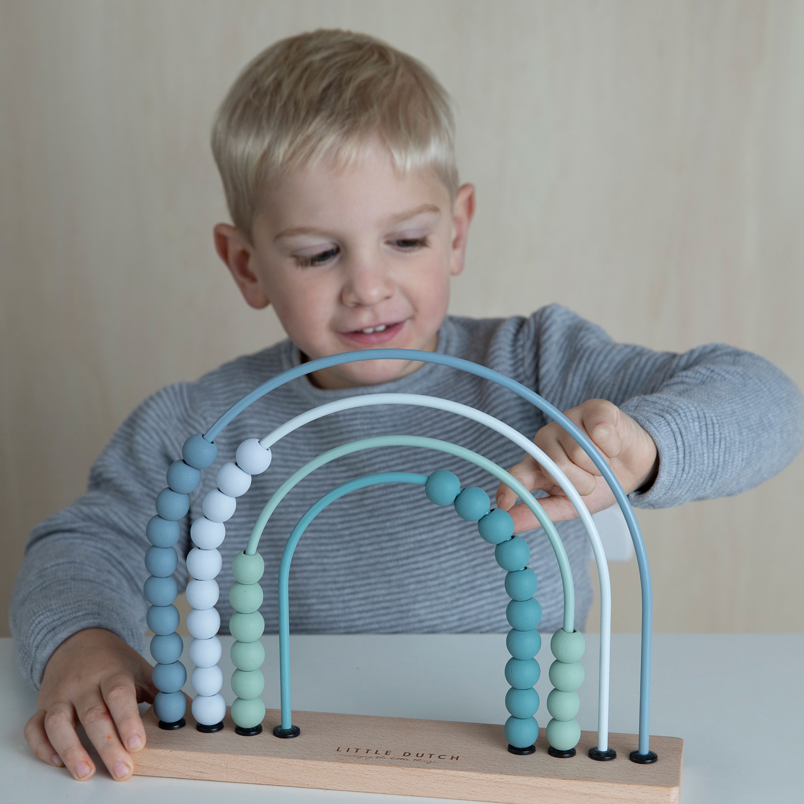 Little Dutch Liczydło Tęcza Błękit 1+